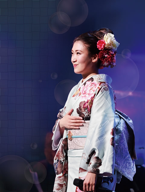 「市川由紀乃　30周年記念コンサート　ソノサキノユキノ由紀乃スペシャルバンド」のポスター